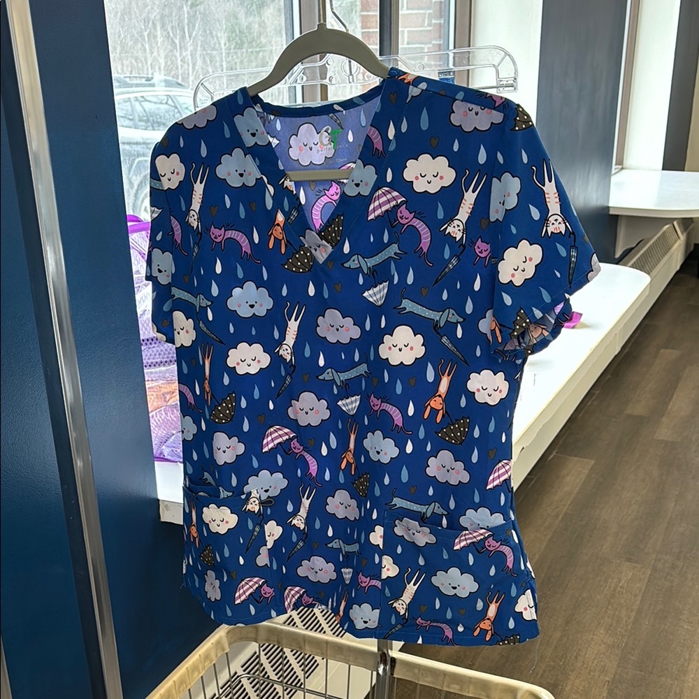 Blue Cloud and Umbrella Print Scrub Top